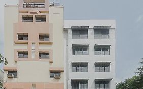 Super Hotel O River View Near Shaniwar Wada